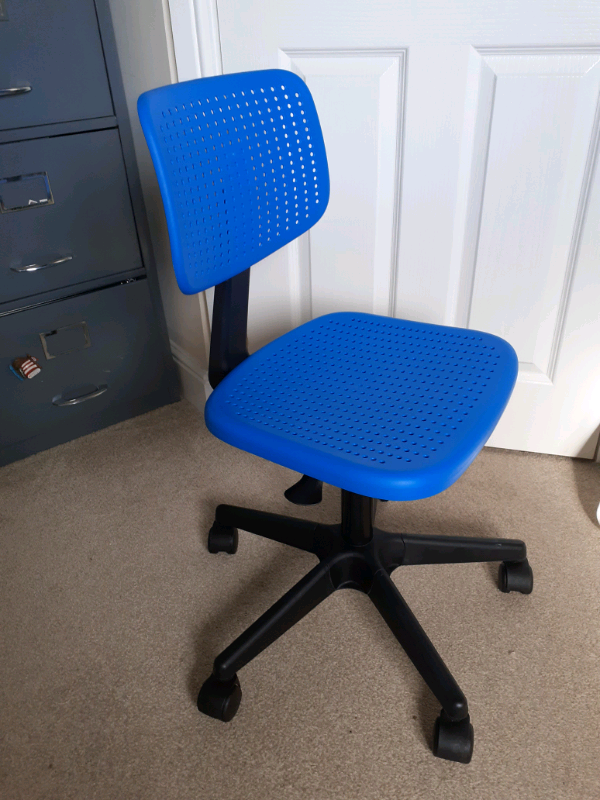 childrens desk and chair ikea